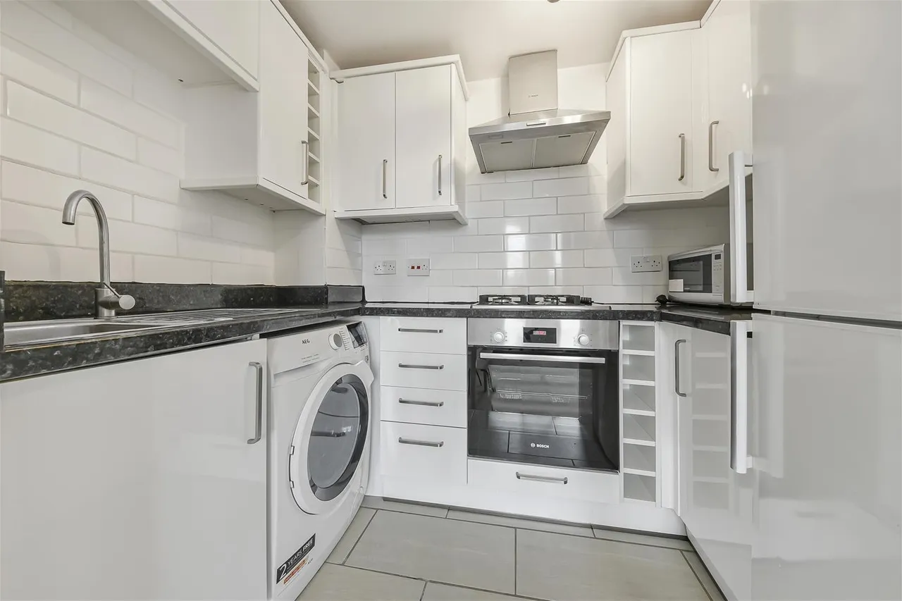 Compayne Gardens South Hampstead, London NW6 3DG, photo 5