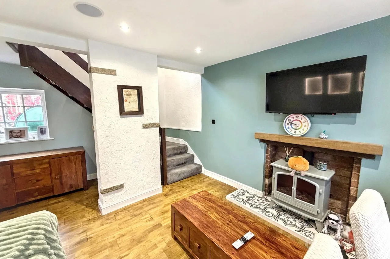 School Road, Bulkington, CV12, photo 6