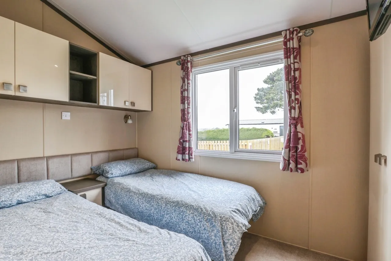 Napier Road, Rockley Park, BH15, photo 13