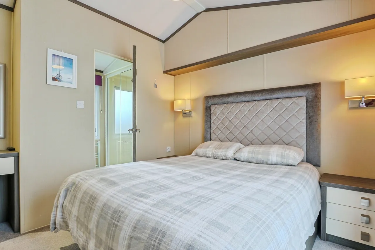 Napier Road, Rockley Park, BH15, photo 10