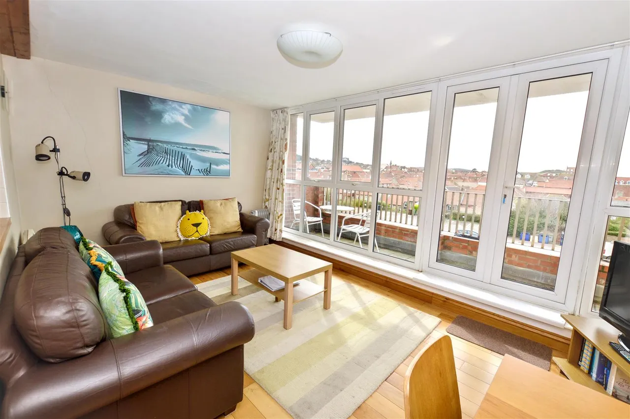 Cliff Road, Sheringham, NR26, photo 3