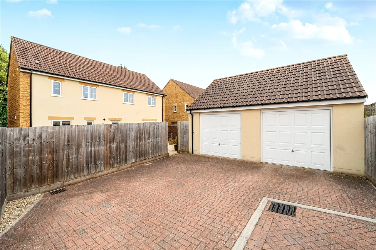 Bramley Fields, Norton Sub Hamdon, Stoke-Sub-Hamdon, Somerset, TA14 6AA, photo 23