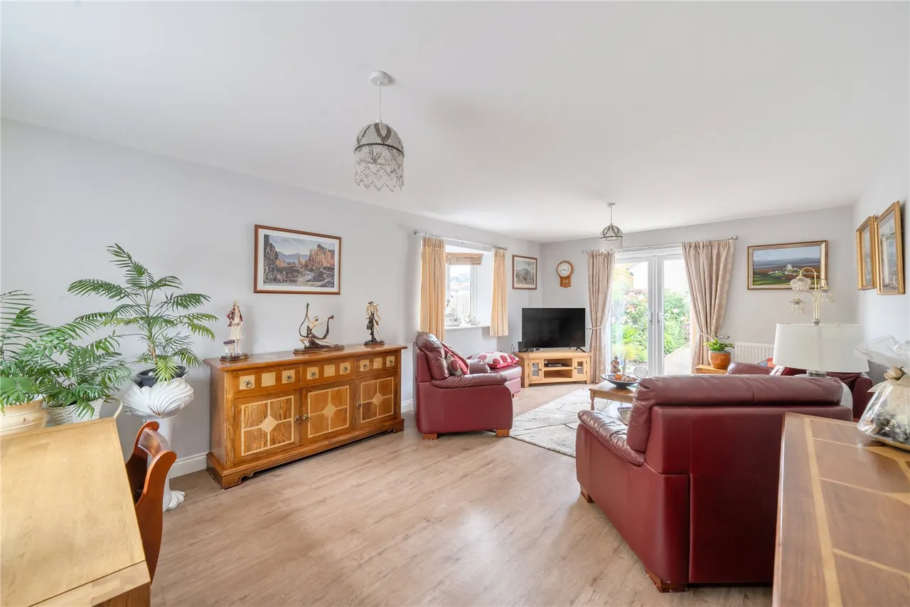 Bramley Fields, Norton Sub Hamdon, Stoke-Sub-Hamdon, Somerset, TA14 6AA, photo 5
