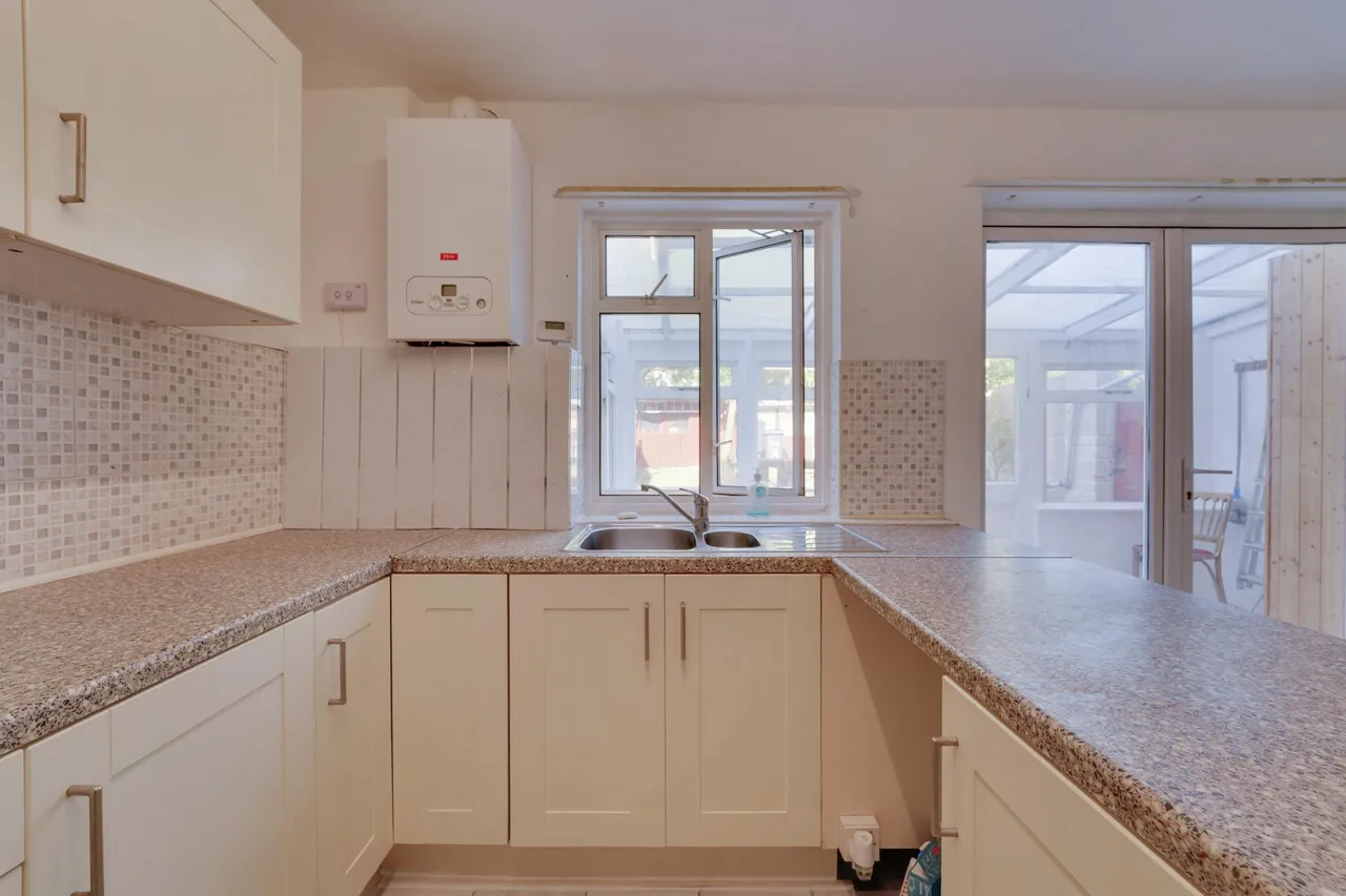 Summerfield Road, Luton, LU1, photo 11