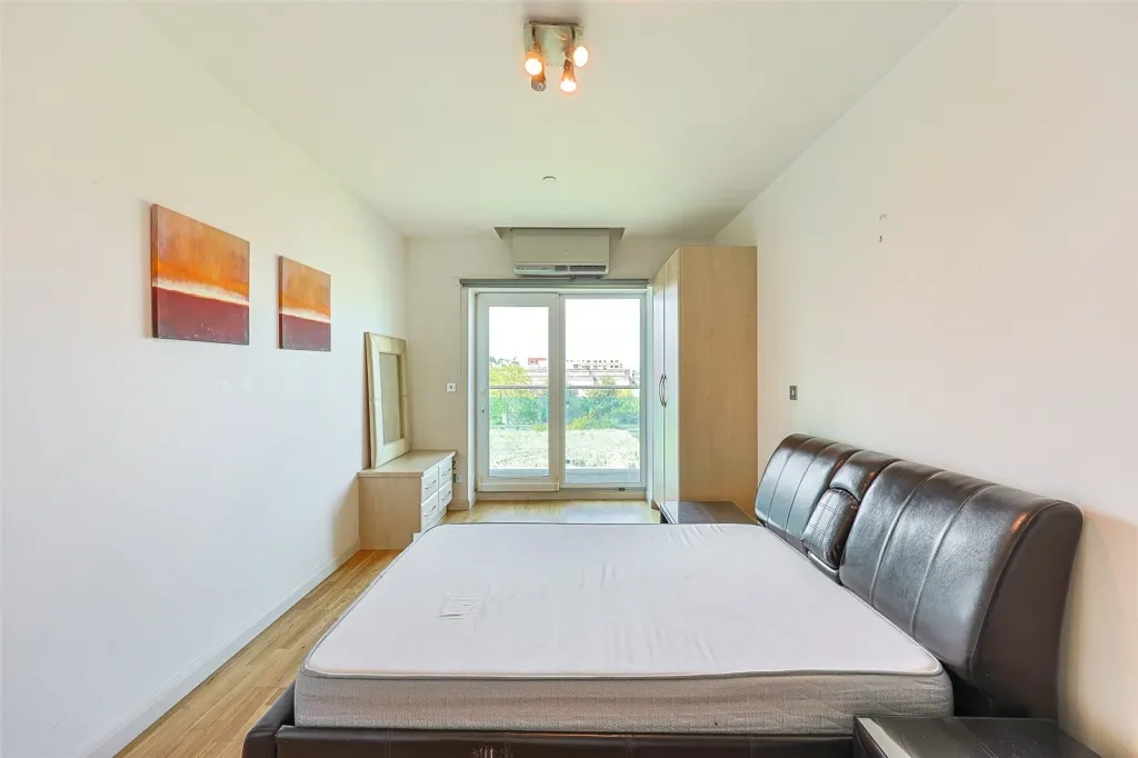 Uxbridge Road, Ealing, W5, photo 5