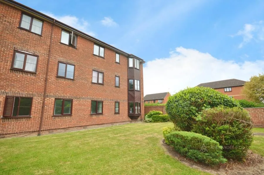 Poets Chase, Aylesbury, HP21, photo 9