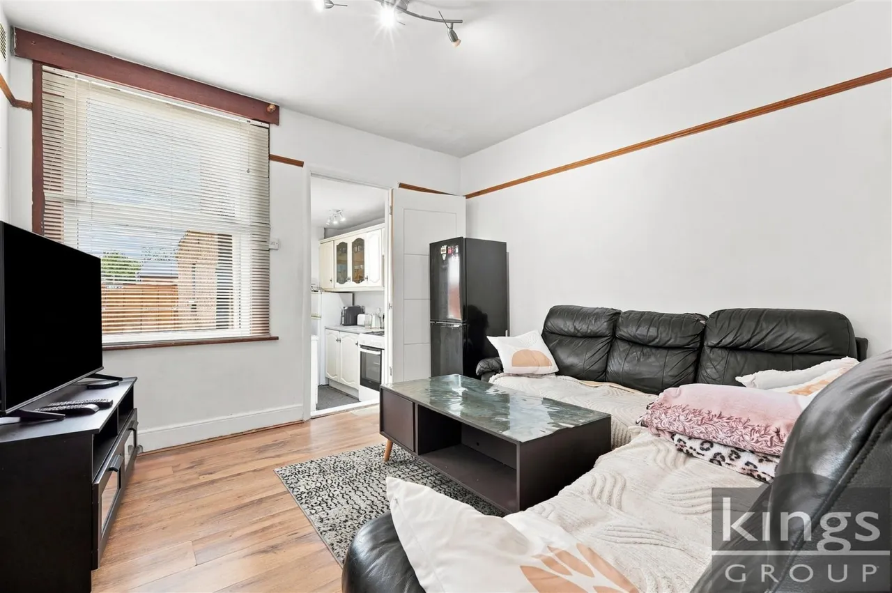 James Street, Enfield, photo 4