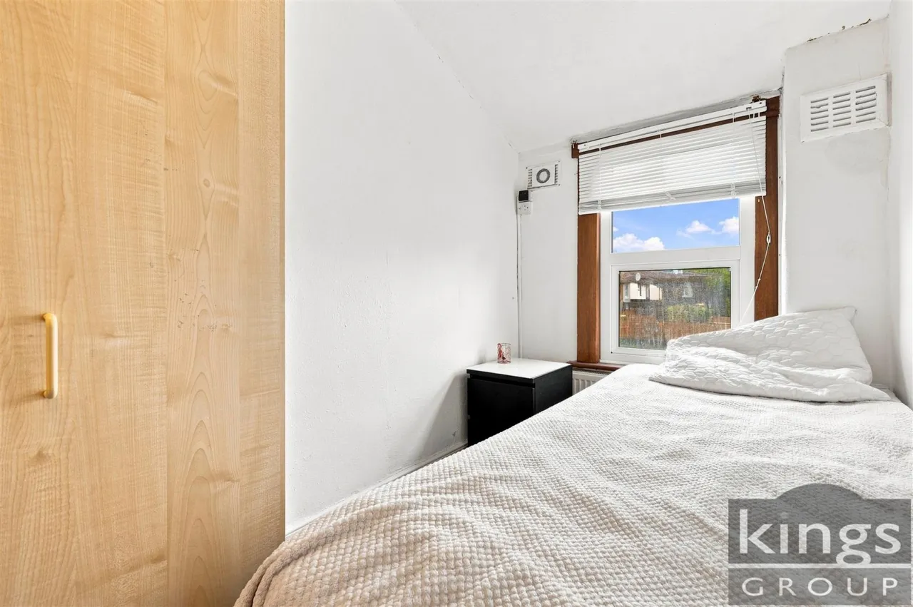 James Street, Enfield, photo 12