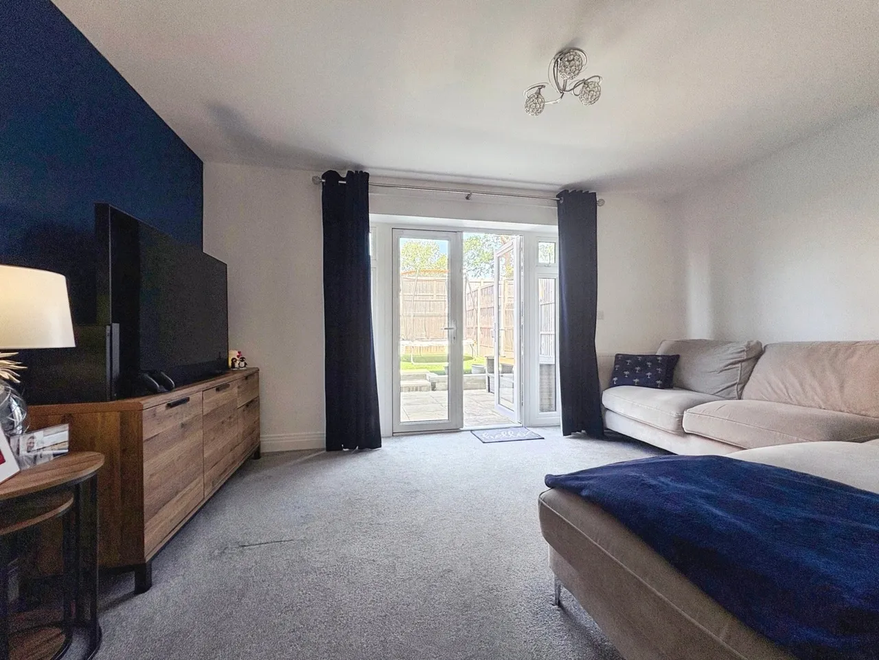 Cardwell Road, Farnham, Surrey, GU9 0FB, photo 9