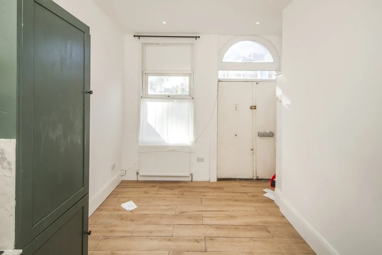 Lewisham Way, SE4, photo 13