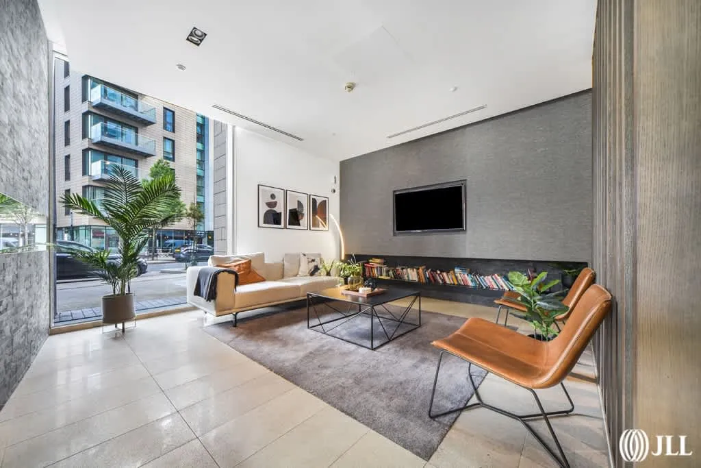 Woodberry Grove, London, N4, photo 11