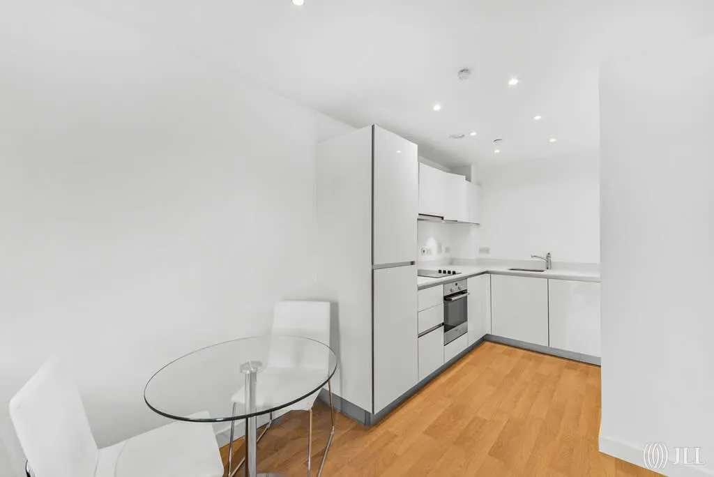 Woodberry Grove, London, N4, photo 4