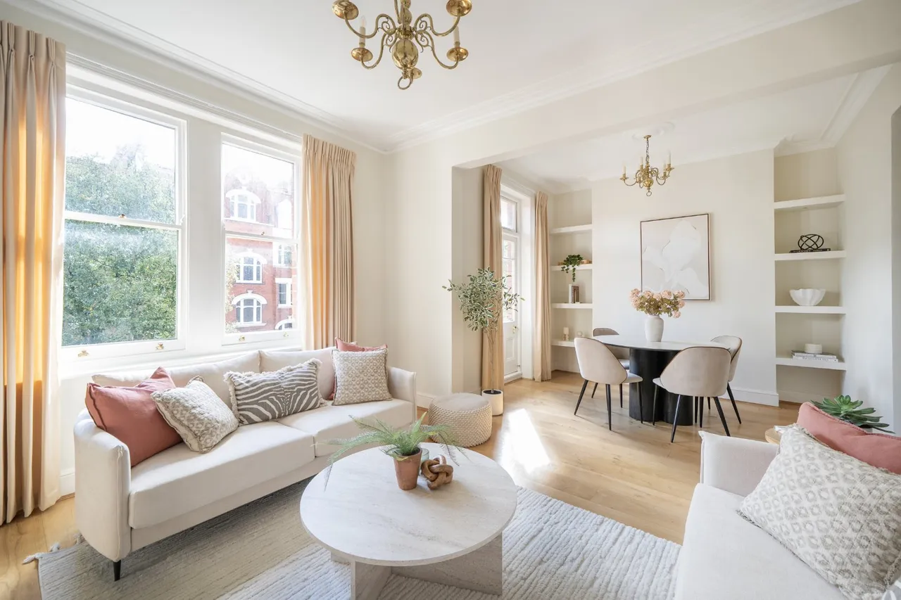 2 bed flat for sale — Honeybourne Road, West Hampstead, London, NW6