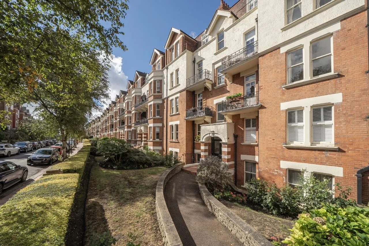 Honeybourne Road, West Hampstead, London, NW6, photo 3