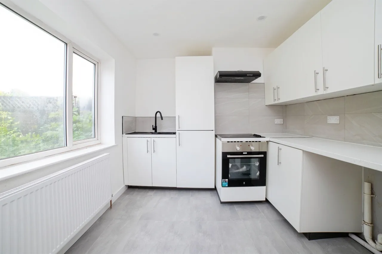 Firs Avenue, Alfreton, DE55, photo 4