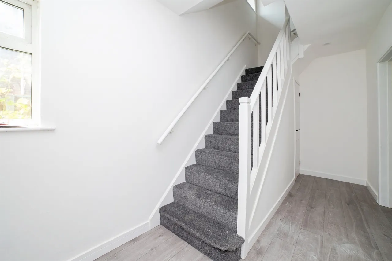 Firs Avenue, Alfreton, DE55, photo 16