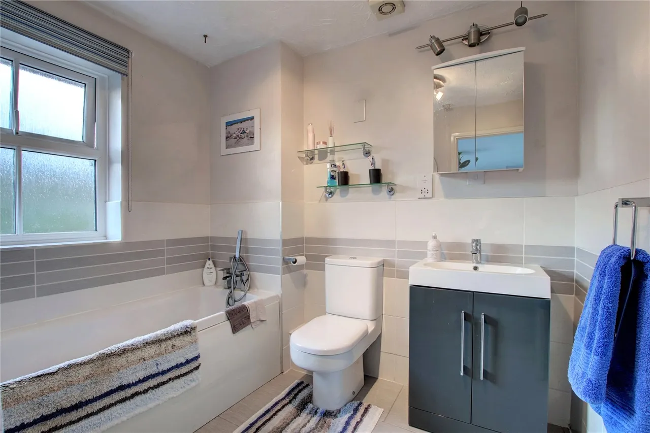 Mosel Drive, Droitwich, WR9, photo 8