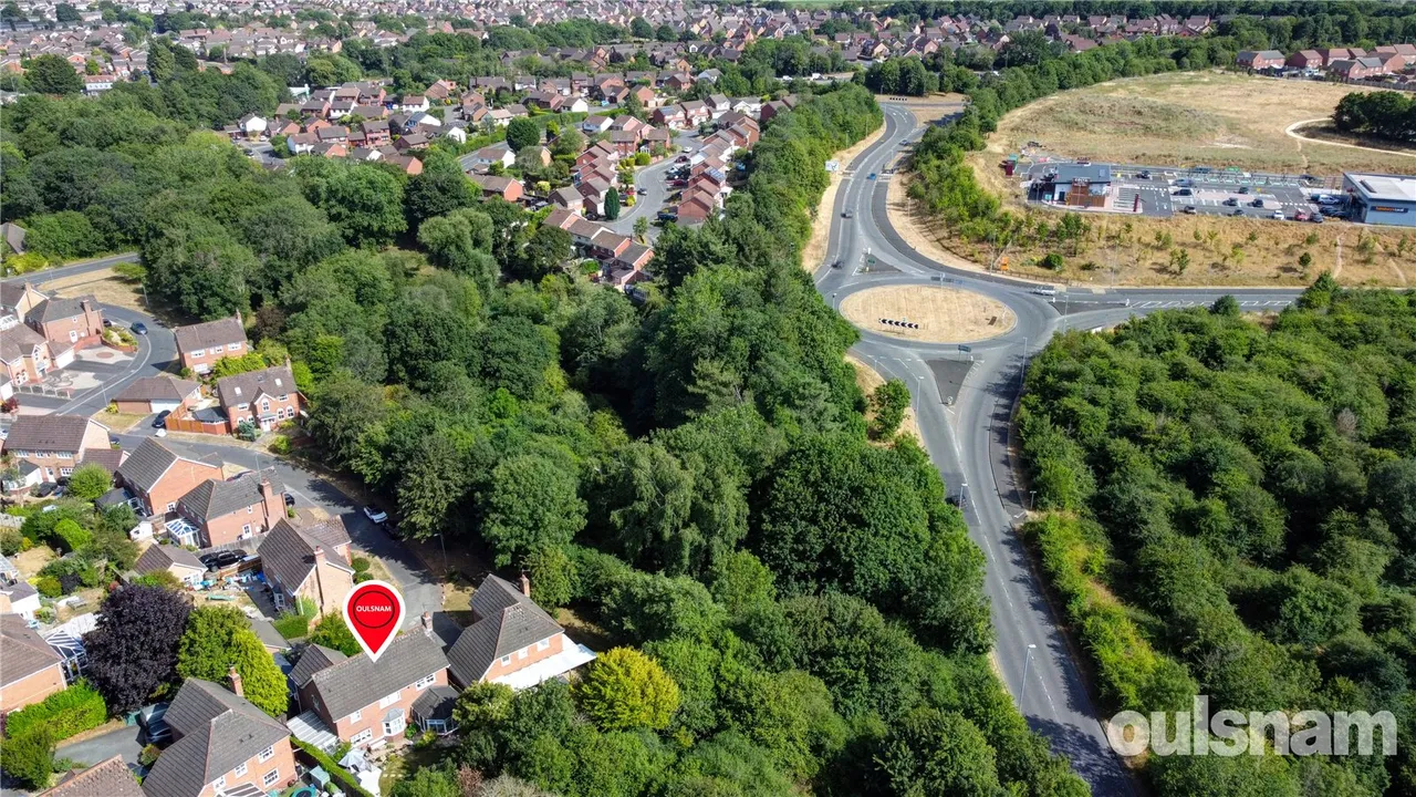 Mosel Drive, Droitwich, WR9, photo 41