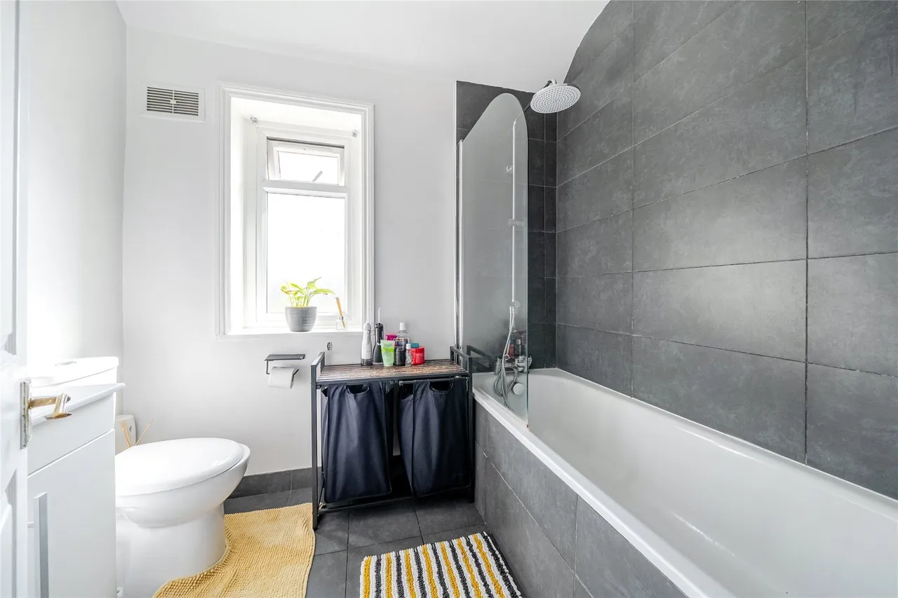 Downham Way, Bromley, BR1, photo 8