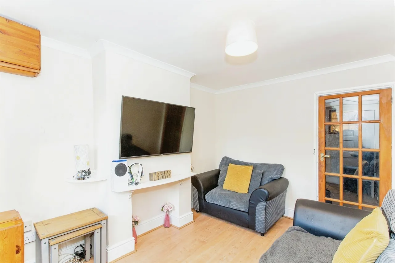 Huntingdon Road, Kettering, NN14, photo 4