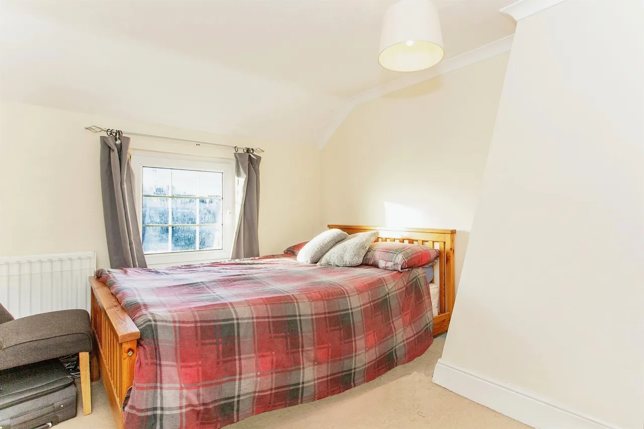 Huntingdon Road, Kettering, NN14, photo 11