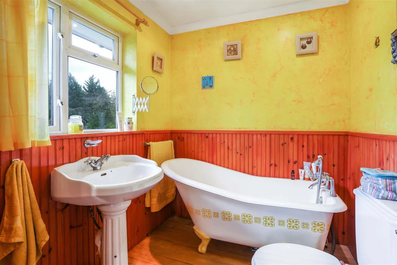 Sandy Lane, Cheam, SM2, photo 15
