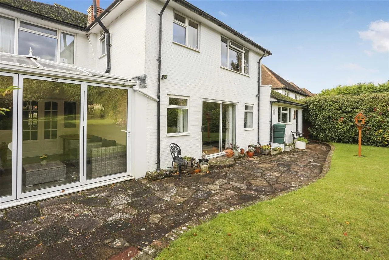 Sandy Lane, Cheam, SM2, photo 16