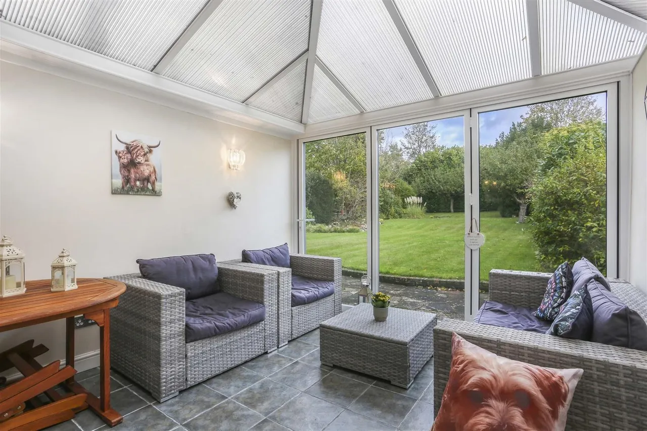 Sandy Lane, Cheam, SM2, photo 12