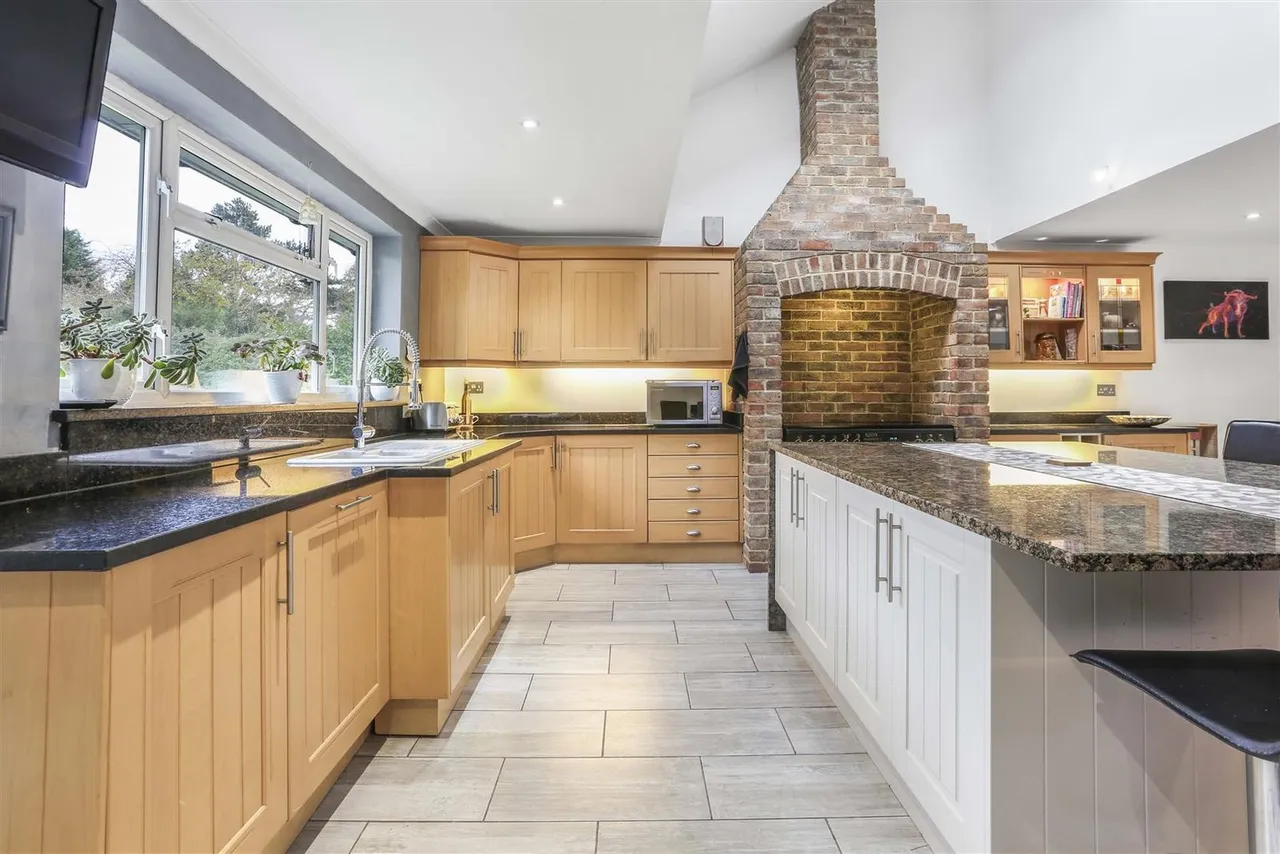 Sandy Lane, Cheam, SM2, photo 6
