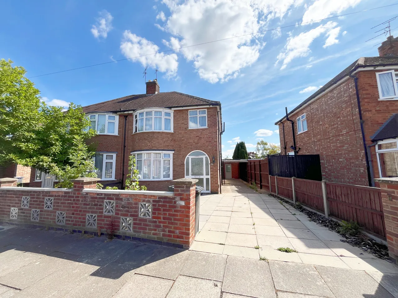 4 bed house to rent — Lamborne Road, Knighton, Leicester, LE2