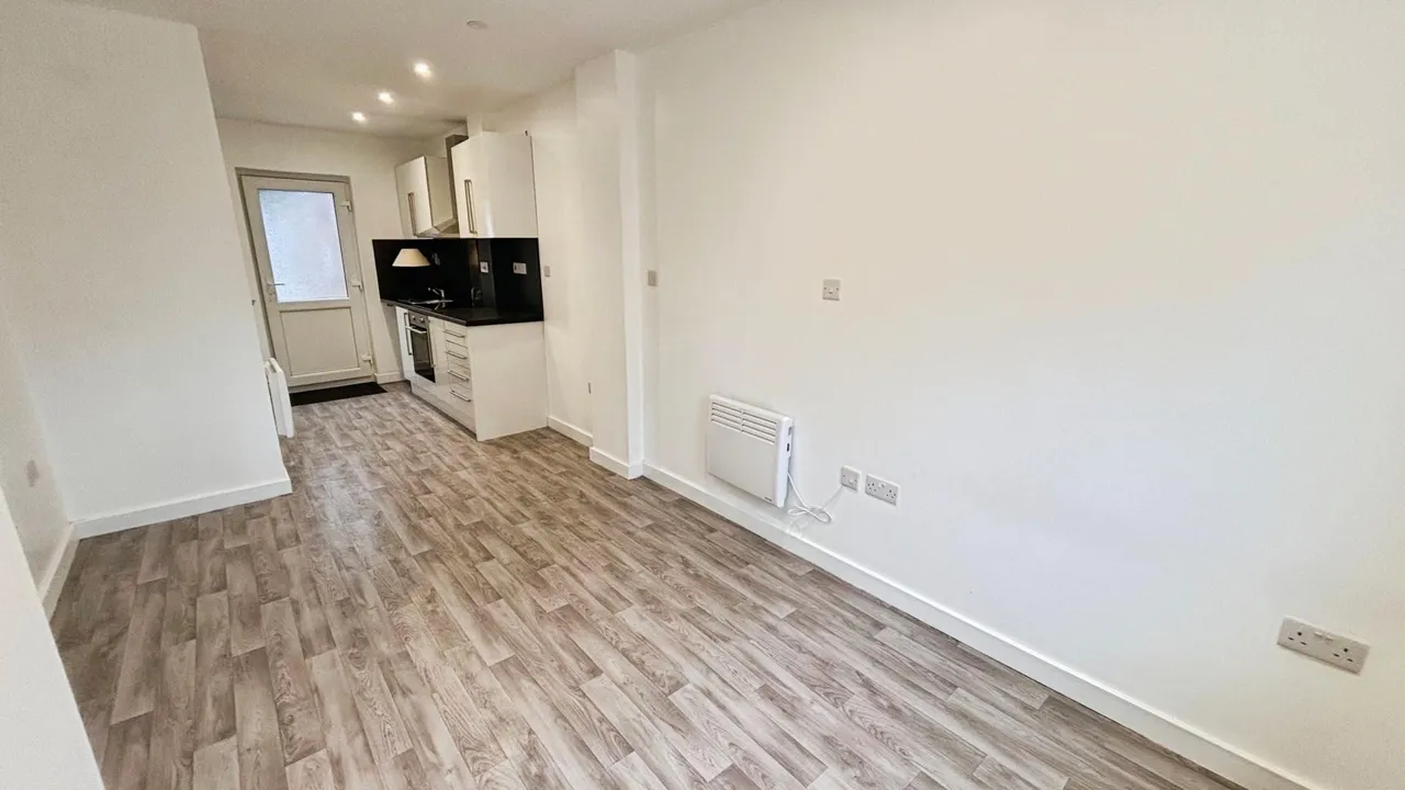 Lamborne Road, Knighton, Leicester, LE2, photo 6