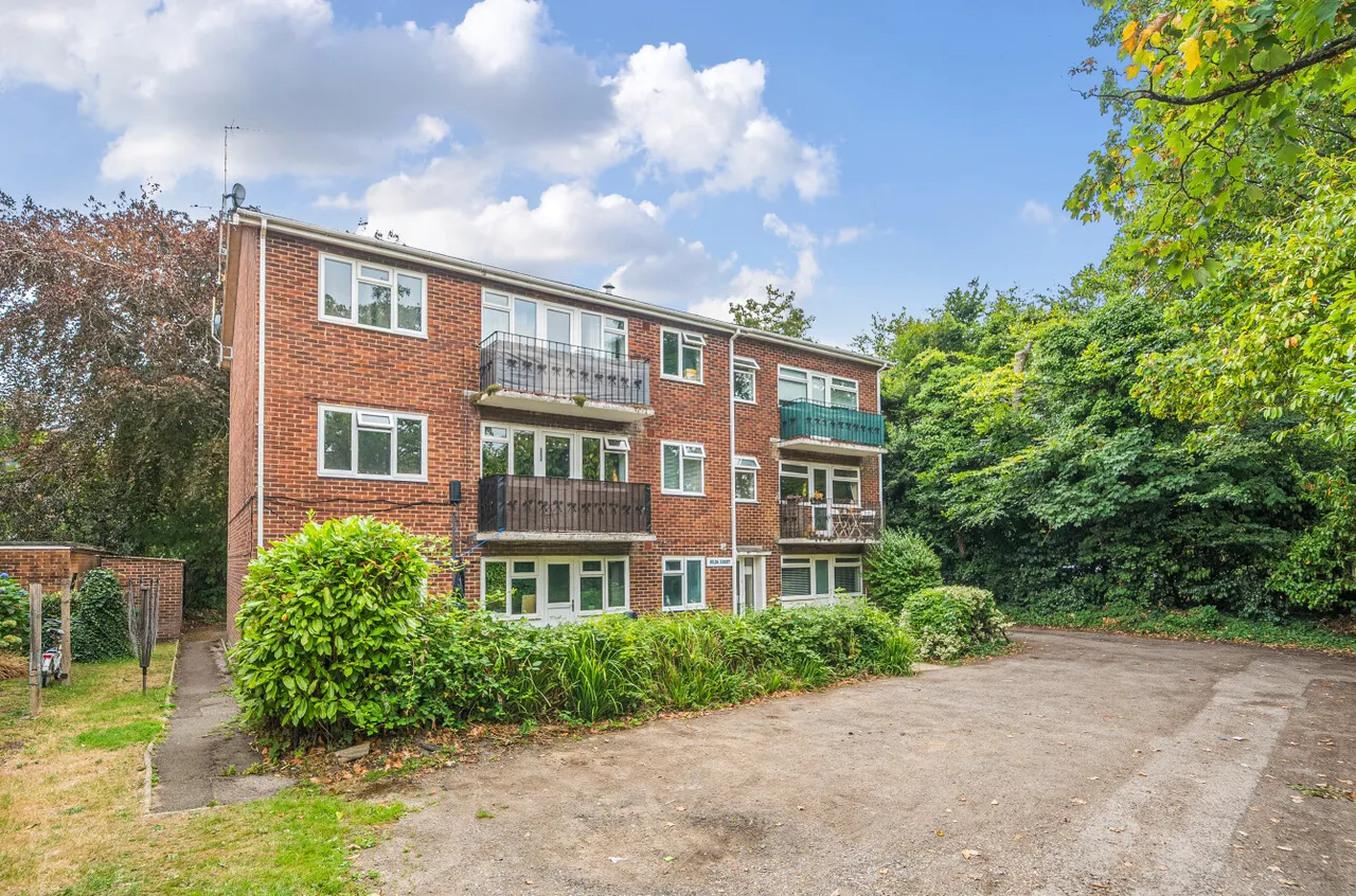 1 bed flat for sale, Hulse Road, Banister Park, SO15