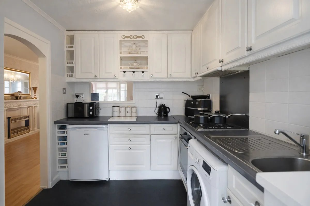 Amberley Way, Romford, RM7 8BT, photo 10