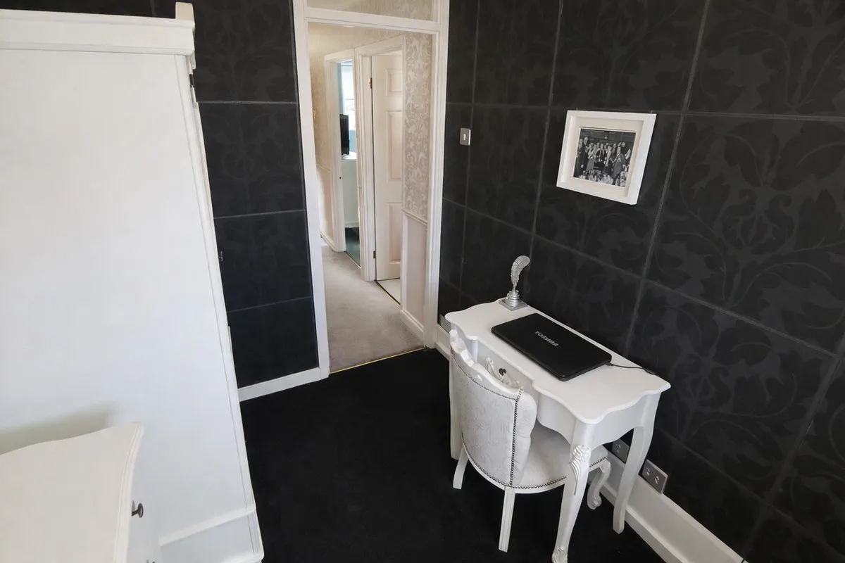 Amberley Way, Romford, RM7 8BT, photo 15