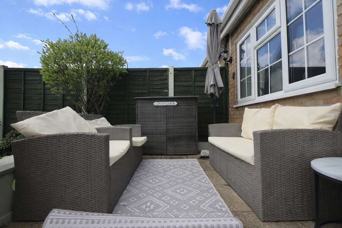 Amberley Way, Romford, RM7 8BT, photo 17