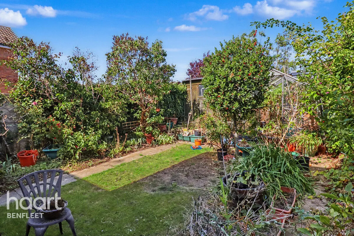 Cumberland Avenue, Benfleet, SS7, photo 9