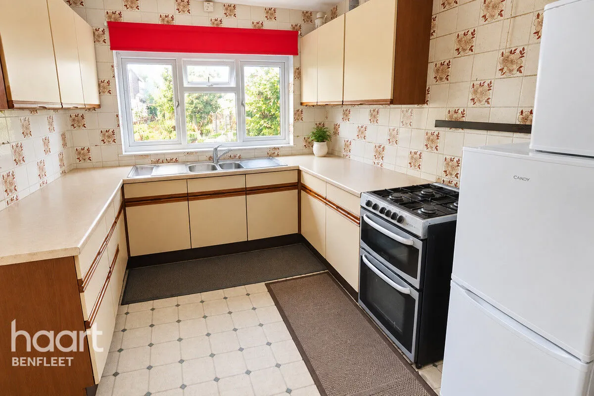 Cumberland Avenue, Benfleet, SS7, photo 4