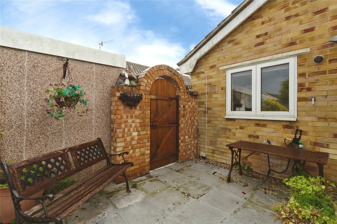 Roundstone Way, Selsey, PO20, photo 15