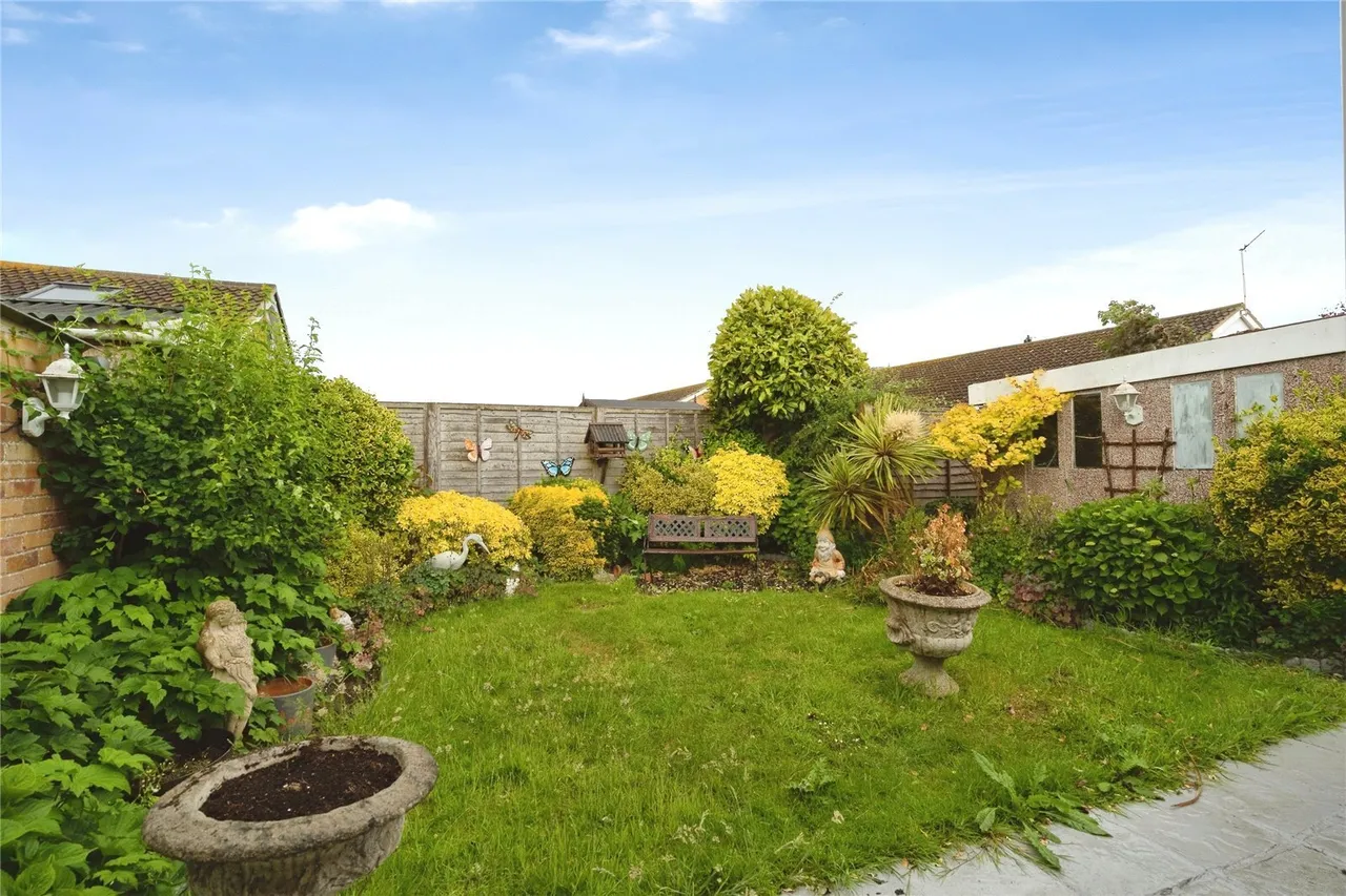 Roundstone Way, Selsey, PO20, photo 3