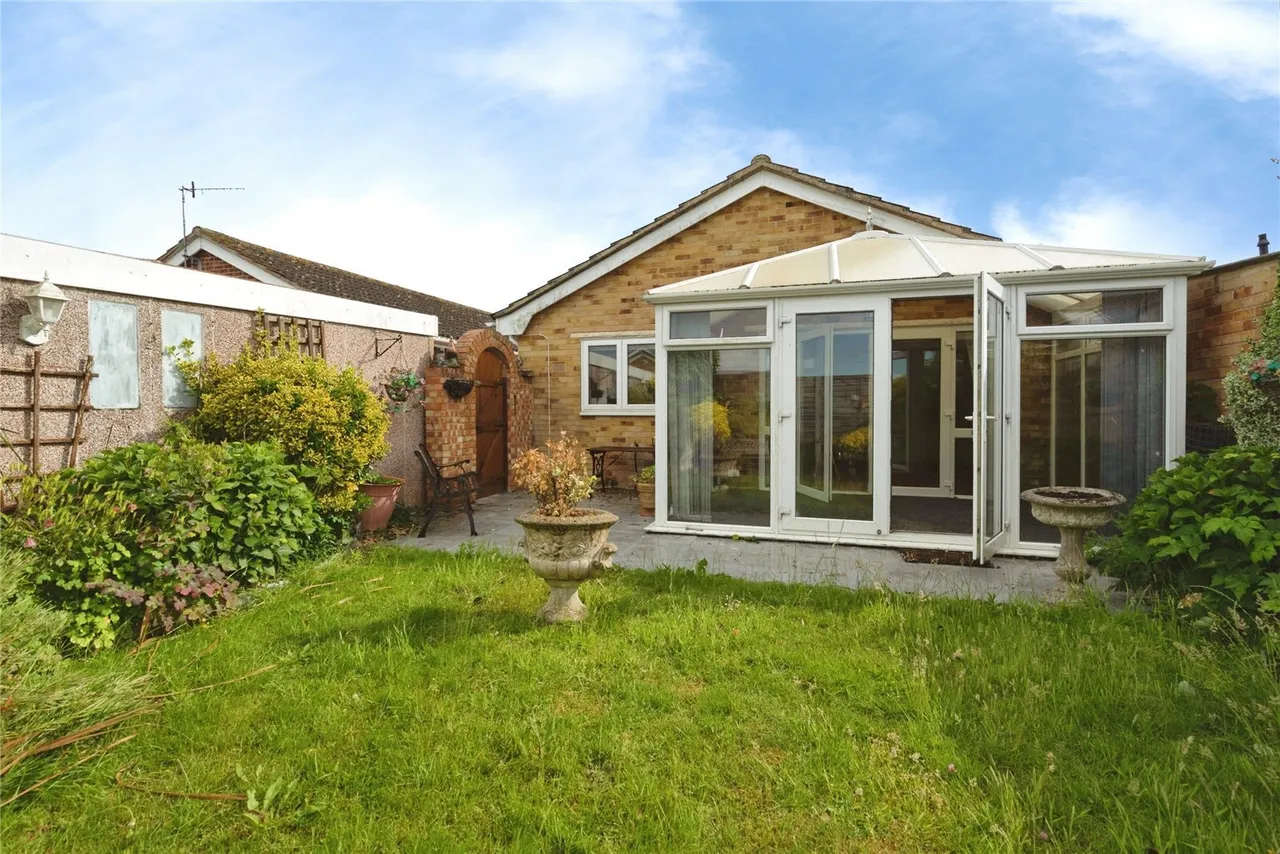 Roundstone Way, Selsey, PO20, photo 19