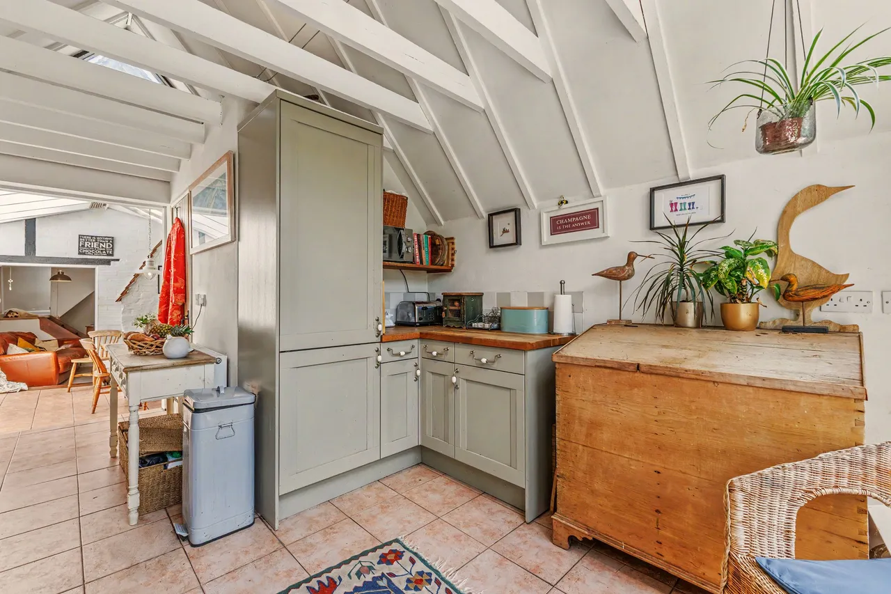 High Street, Pershore, WR10, photo 6