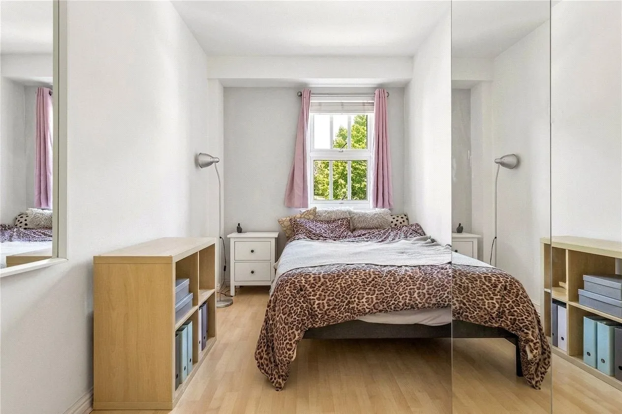 Cartwright Street, London., E1, photo 10