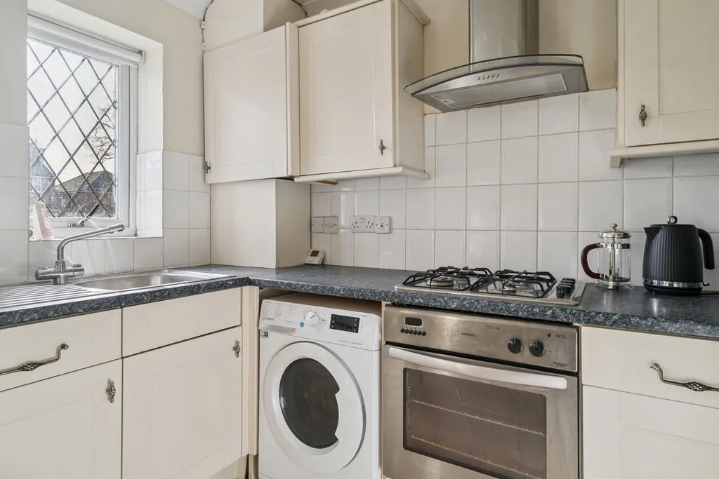 Gunthorpe Road, Marlow SL7 1XY, photo 6