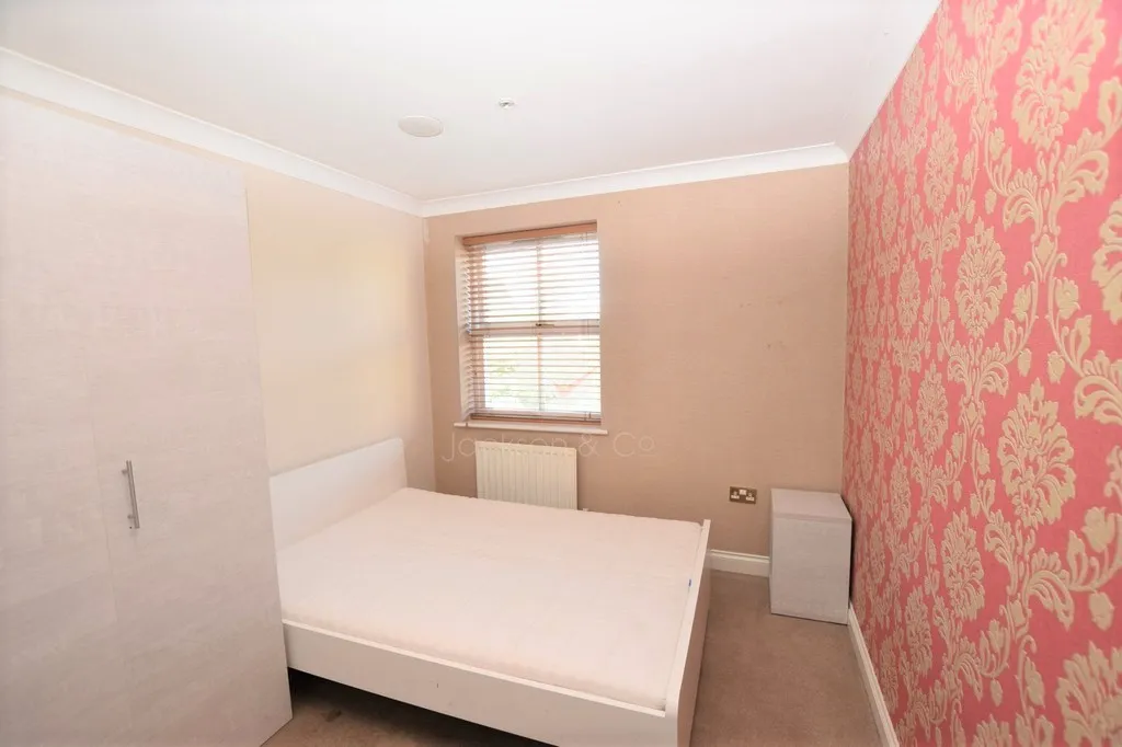 Albany Gardens, Colchester, Essex, CO2 8HQ, photo 13