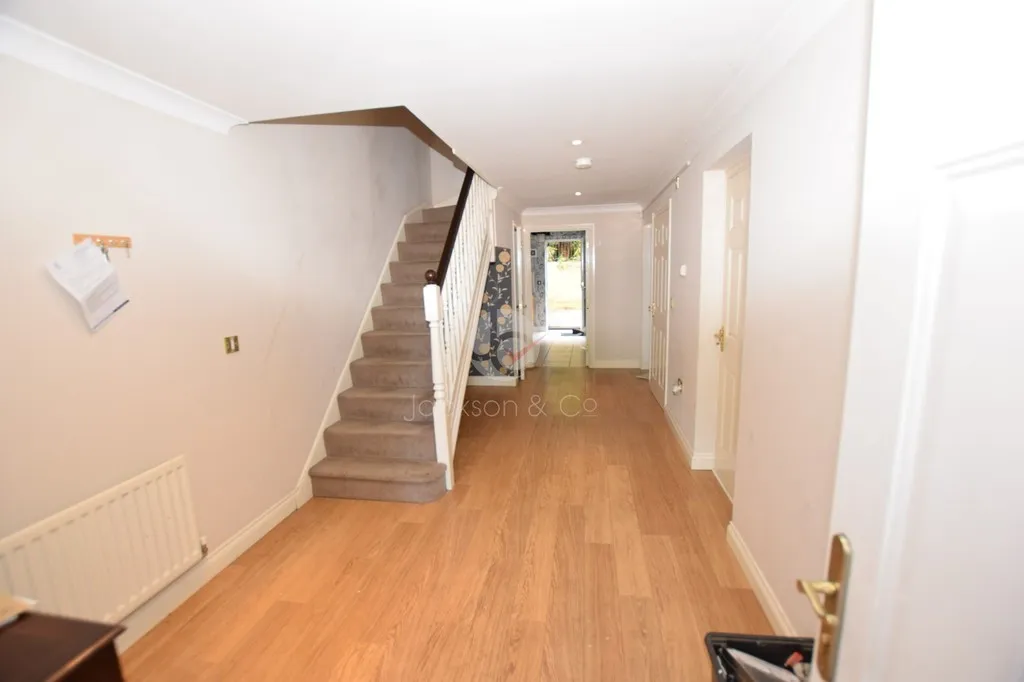 Albany Gardens, Colchester, Essex, CO2 8HQ, photo 5