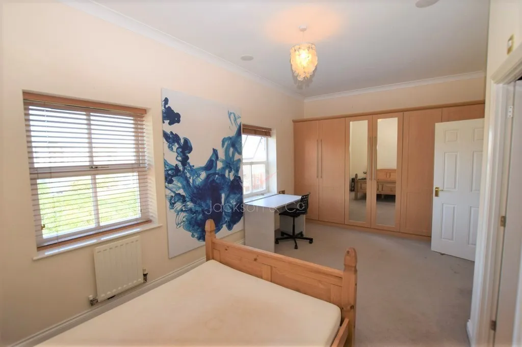 Albany Gardens, Colchester, Essex, CO2 8HQ, photo 14