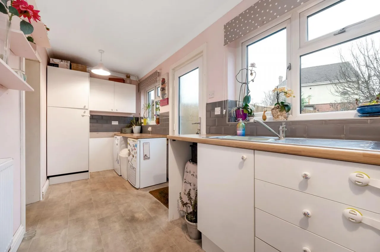 Gloucester Road, Stamford, PE9, photo 5