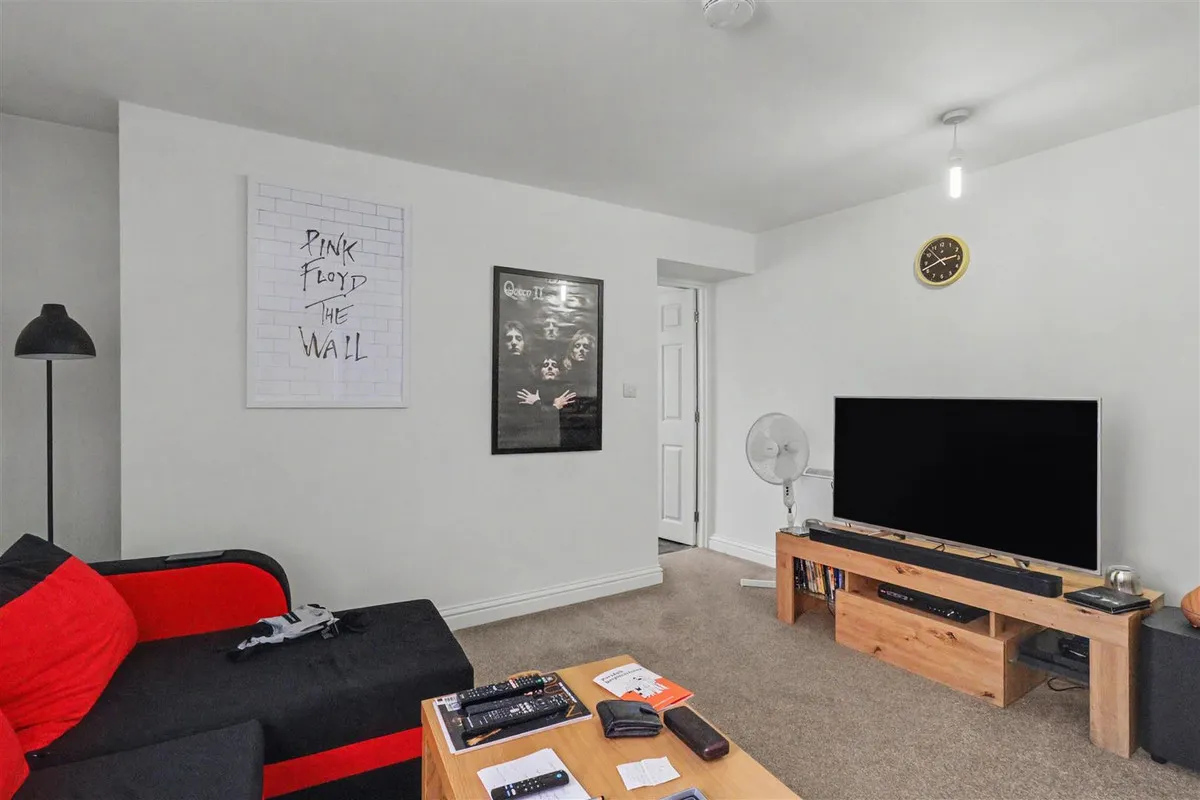 Stockwell Street, Leek, ST13, photo 7