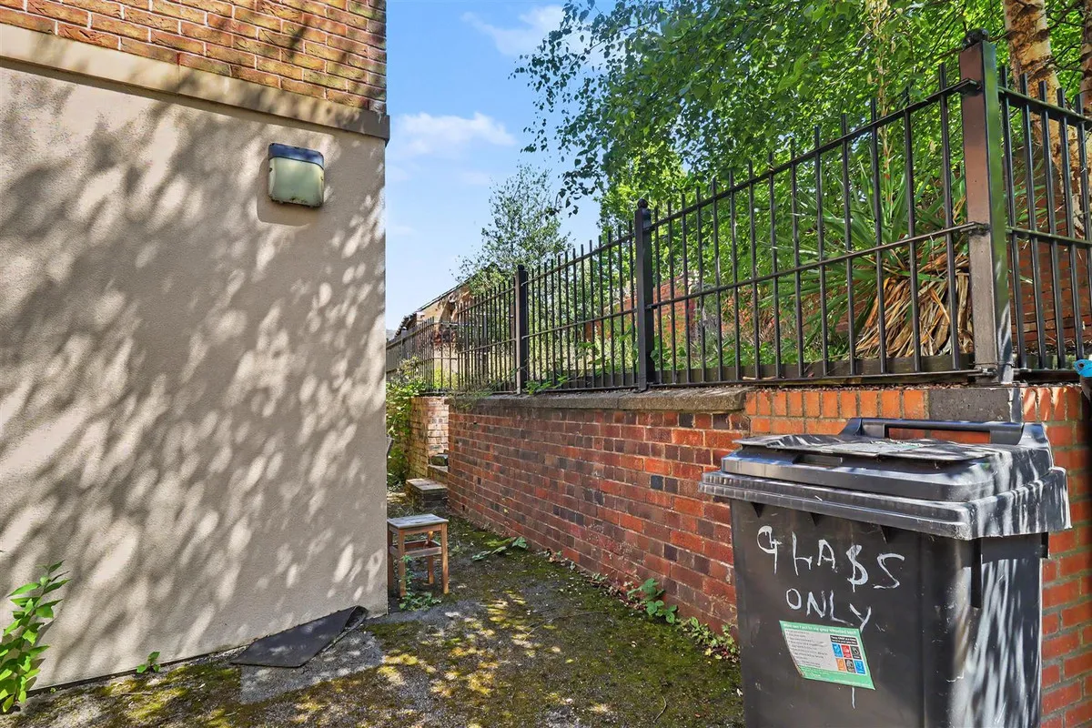 Stockwell Street, Leek, ST13, photo 15