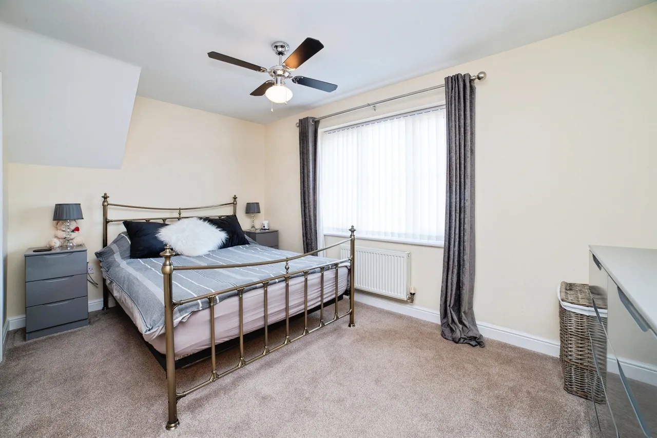 Portland Way, Clipstone Village, NG21, photo 12